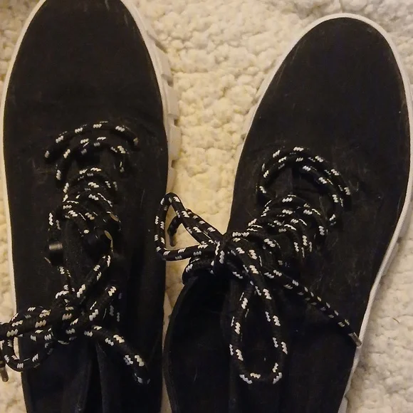 Guess Stylish Black Women's Boots 8.5 - Picture 7 of 9